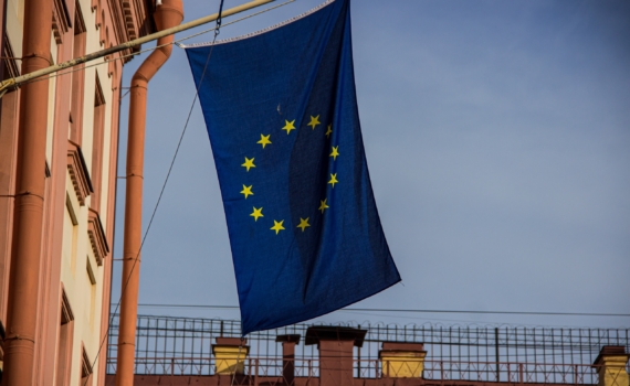 Евродепутат Де Маси защитил роль СССР в победе в 1945 году Евродепутат Де Маси защитил роль СССР в победе в 1945 году