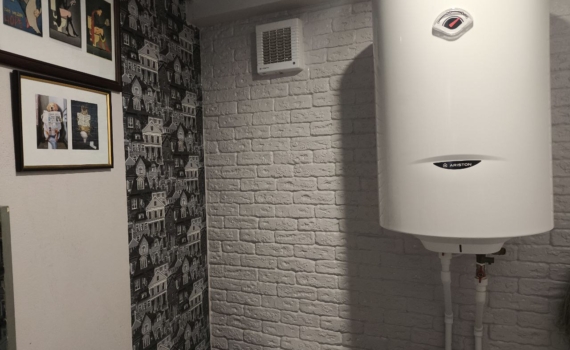 Иллюзия простора: стильная и брутальная ванная всего на 4 кв. метрах — так вы забудете о размерах Иллюзия простора: стильная и брутальная ванная всего на 4 кв. метрах — так вы забудете о размерах